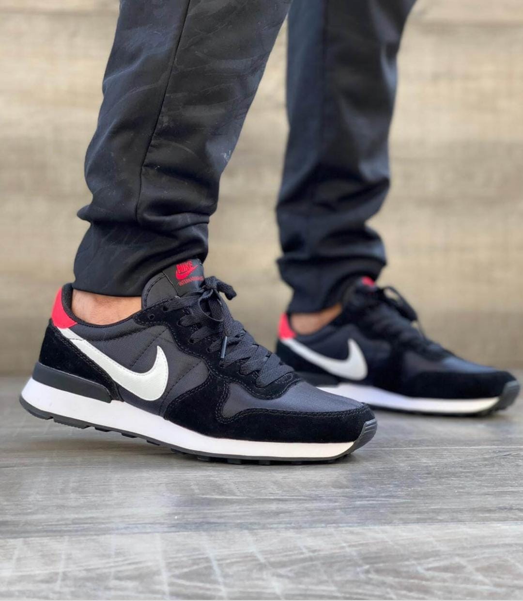 Nike Internationalist