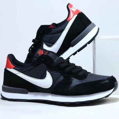 Nike Internationalist